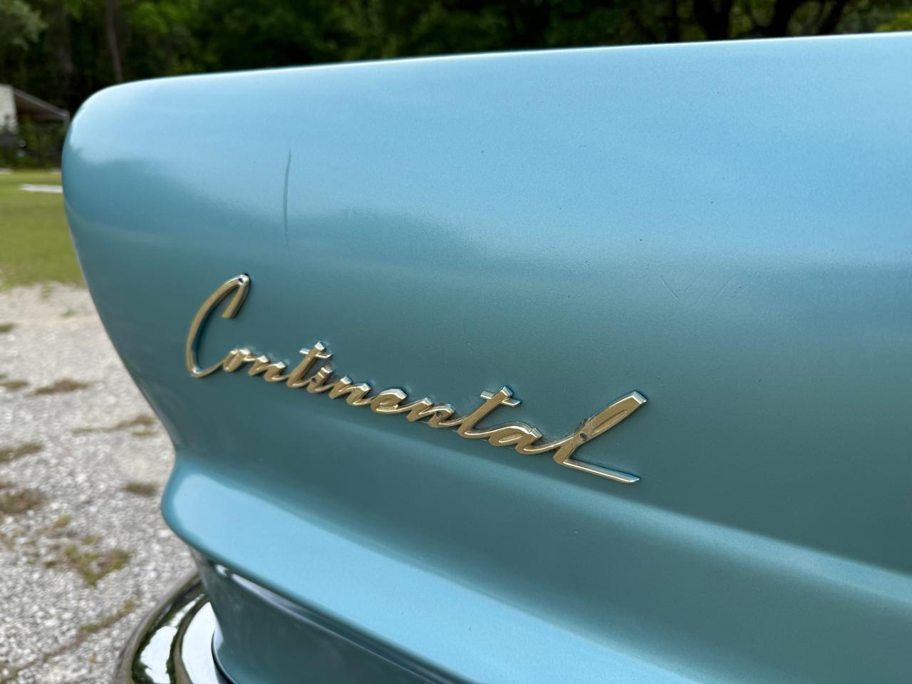 Lincoln Continental  1960
