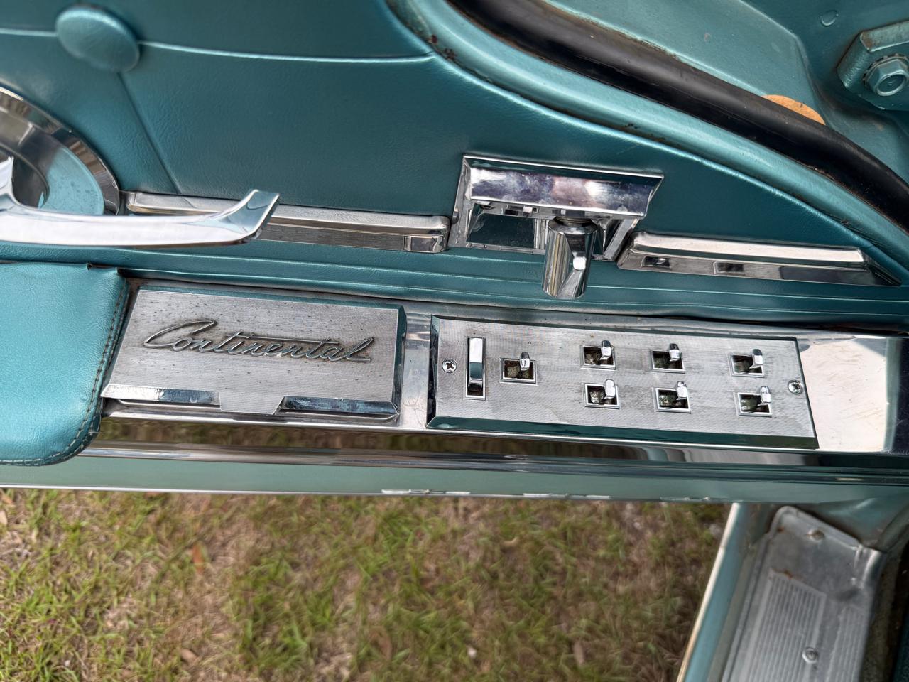 Lincoln Continental  1960