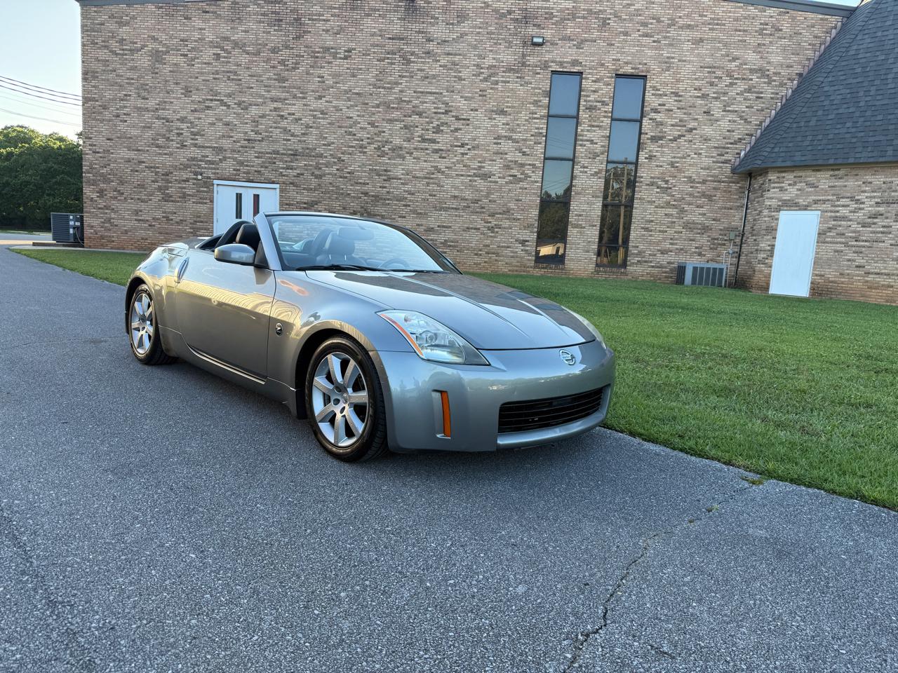 Nissan 350Z Enthusiast Roadster 2004