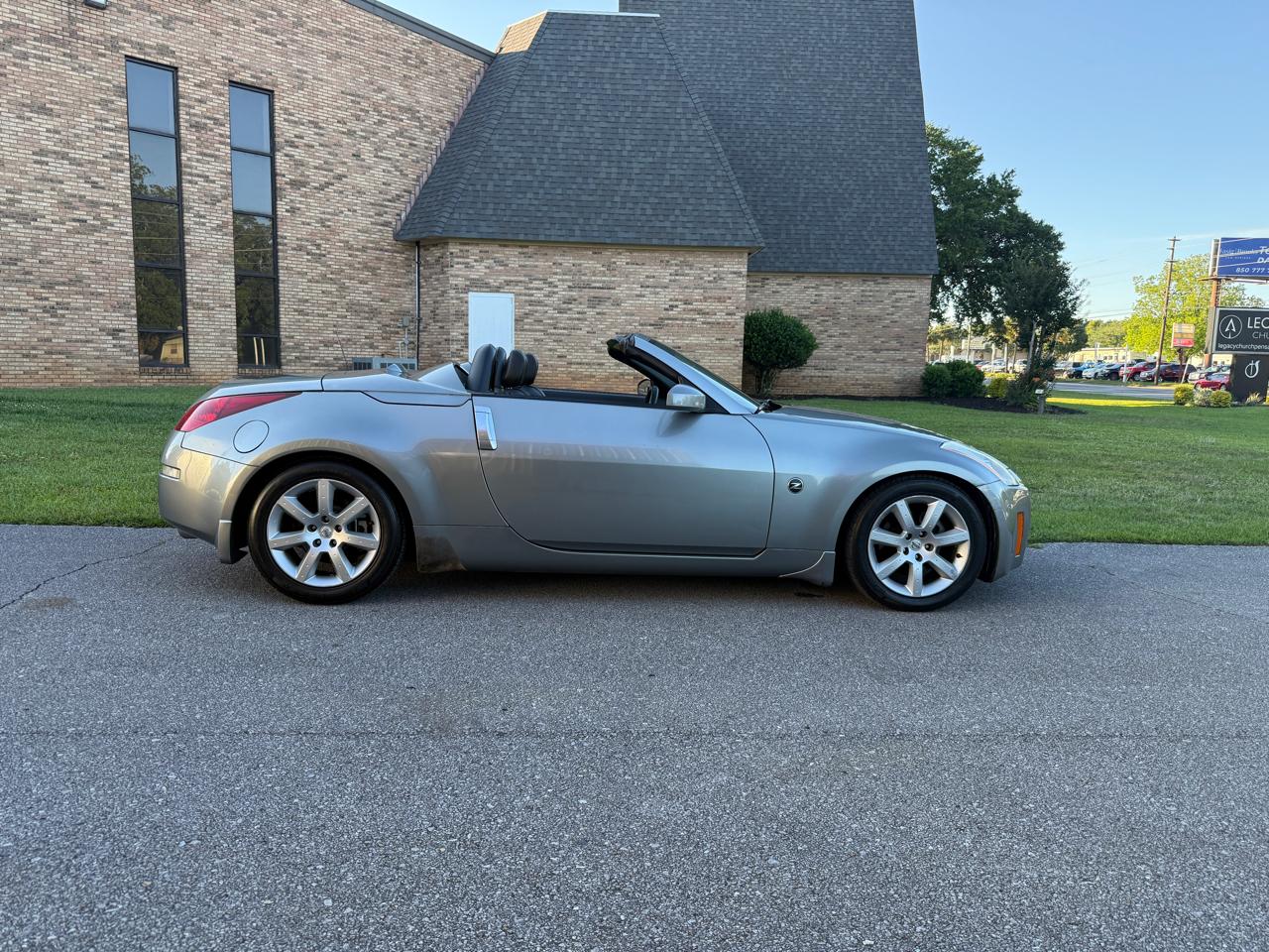 Nissan 350Z Enthusiast Roadster 2004