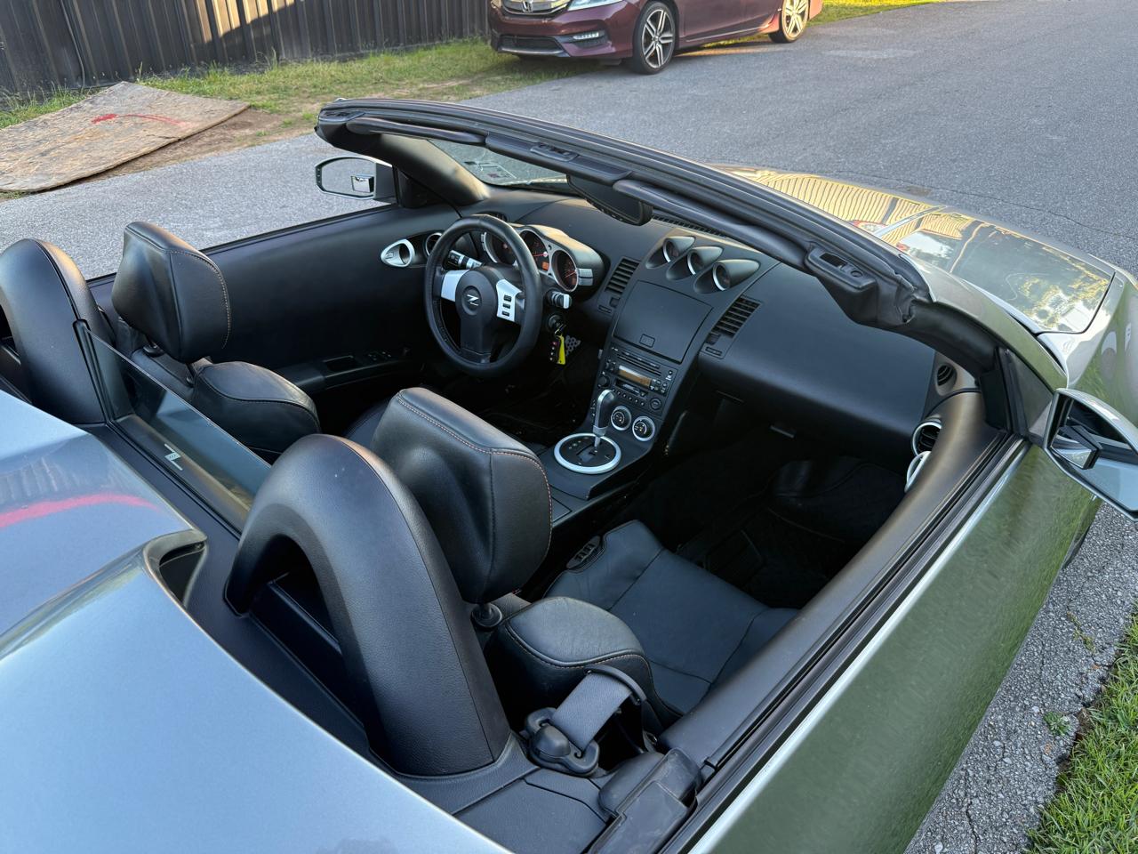 Nissan 350Z Enthusiast Roadster 2004