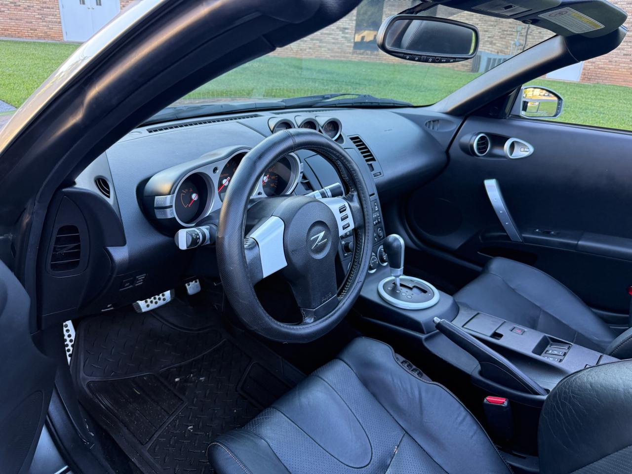Nissan 350Z Enthusiast Roadster 2004