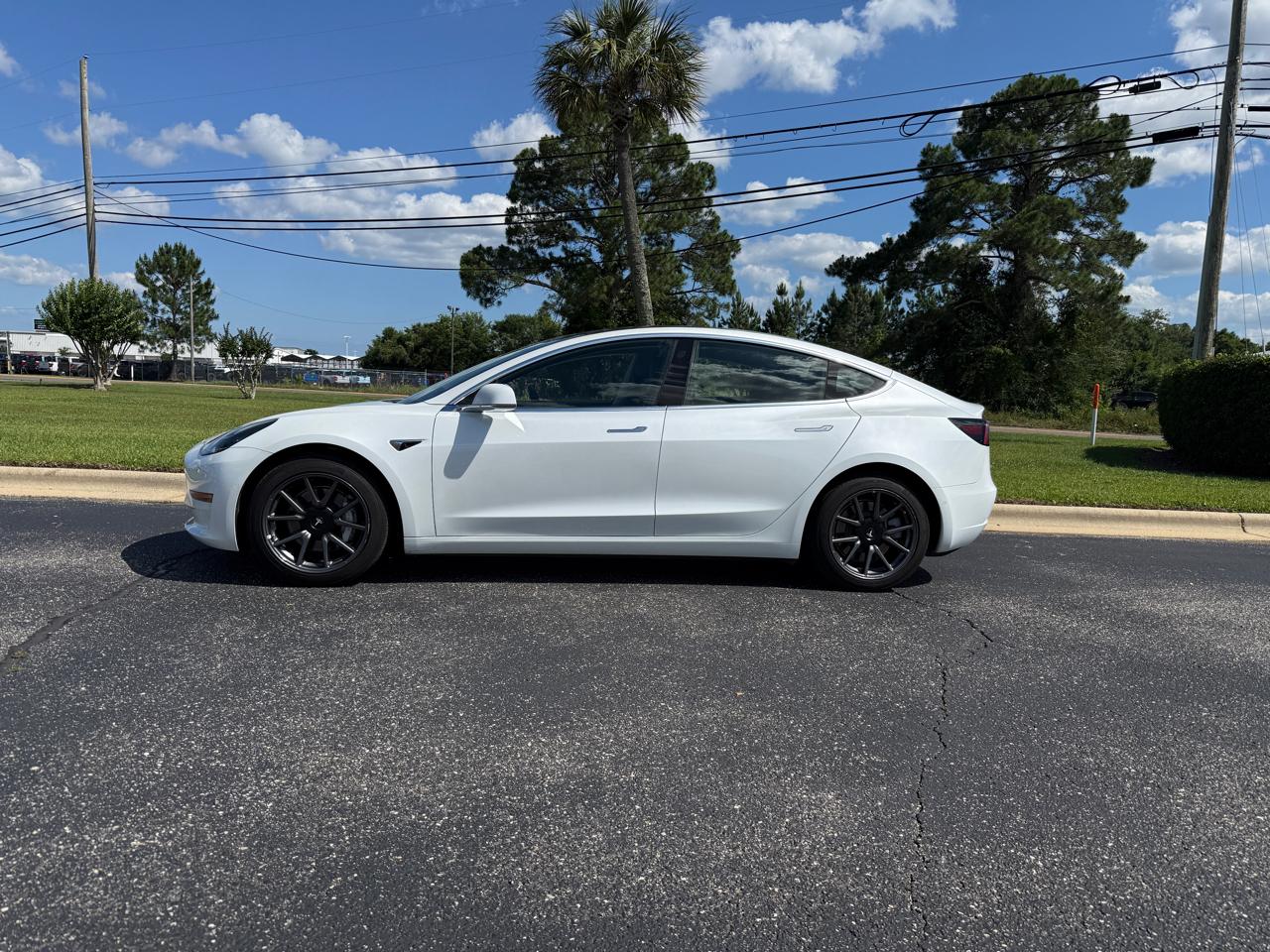 Tesla Model 3 Mid Range 4D Sedan RWD 2018