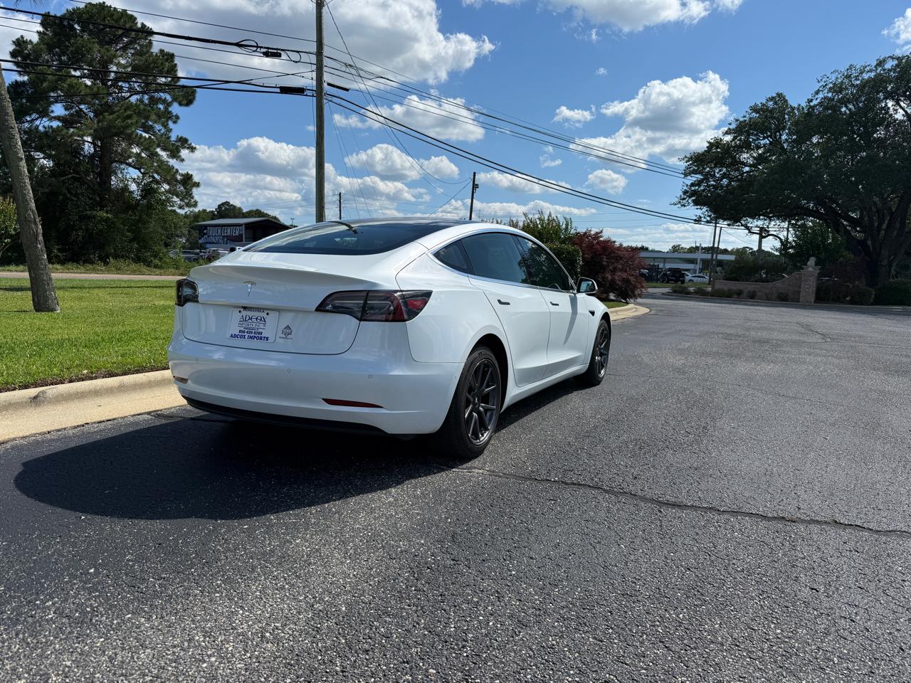 Tesla Model 3 Mid Range 4D Sedan RWD 2018