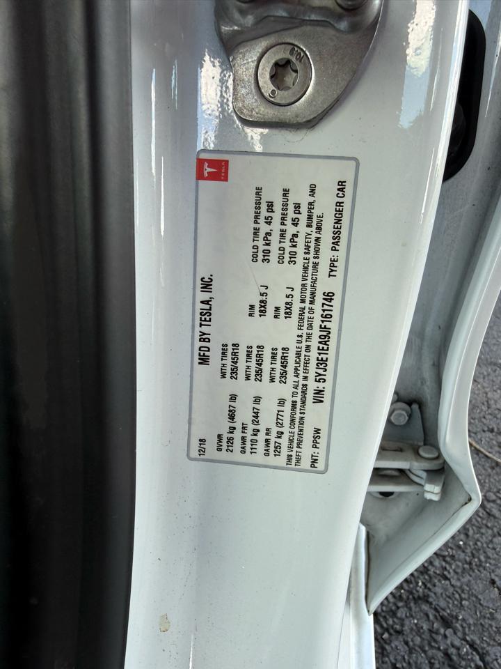 Tesla Model 3 Mid Range 4D Sedan RWD 2018