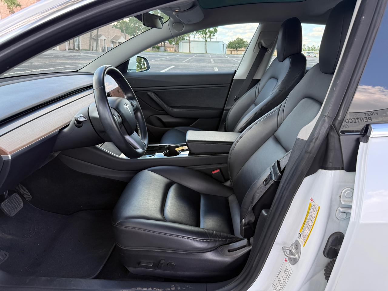 Tesla Model 3 Mid Range 4D Sedan RWD 2018