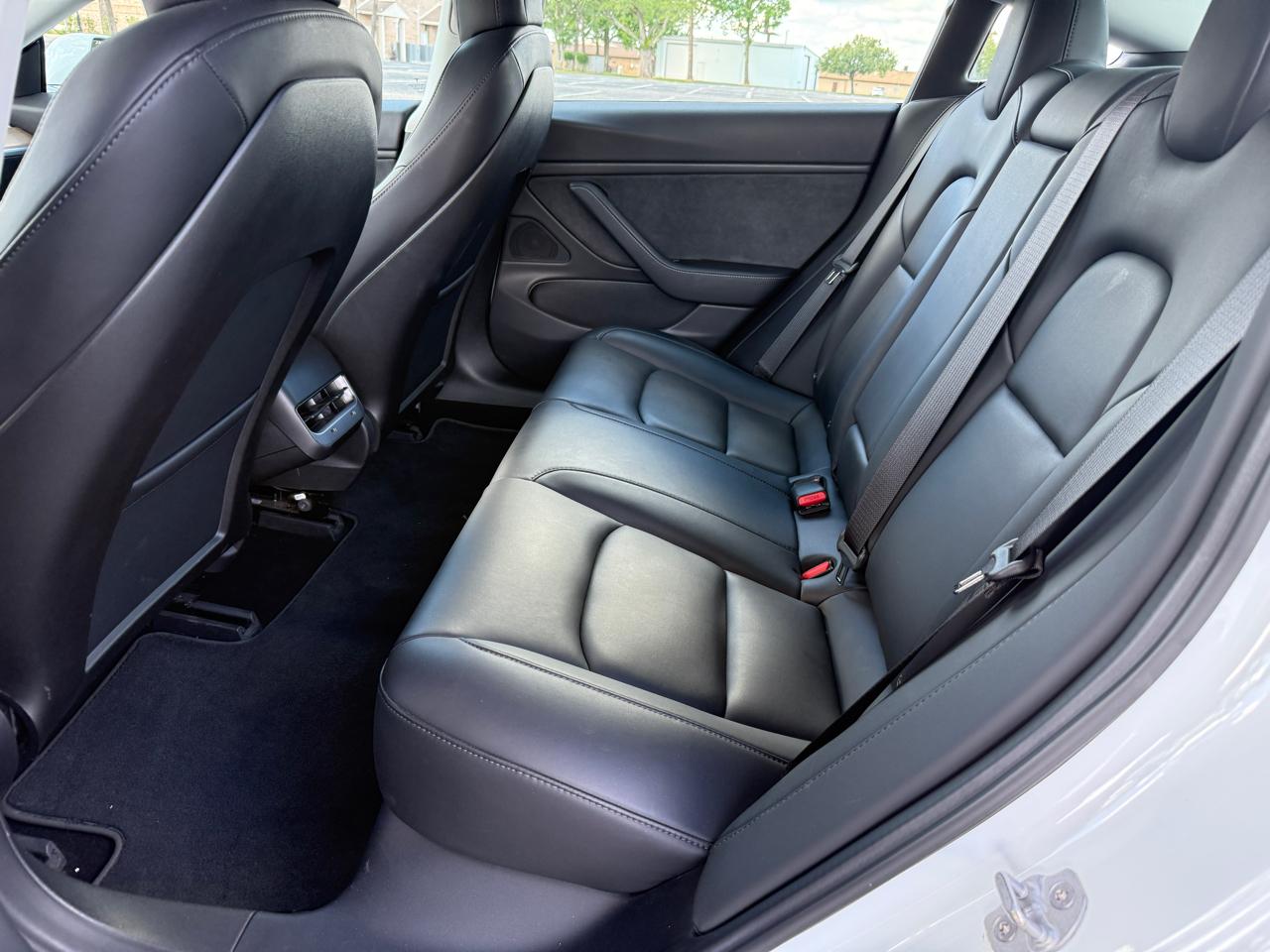 Tesla Model 3 Mid Range 4D Sedan RWD 2018