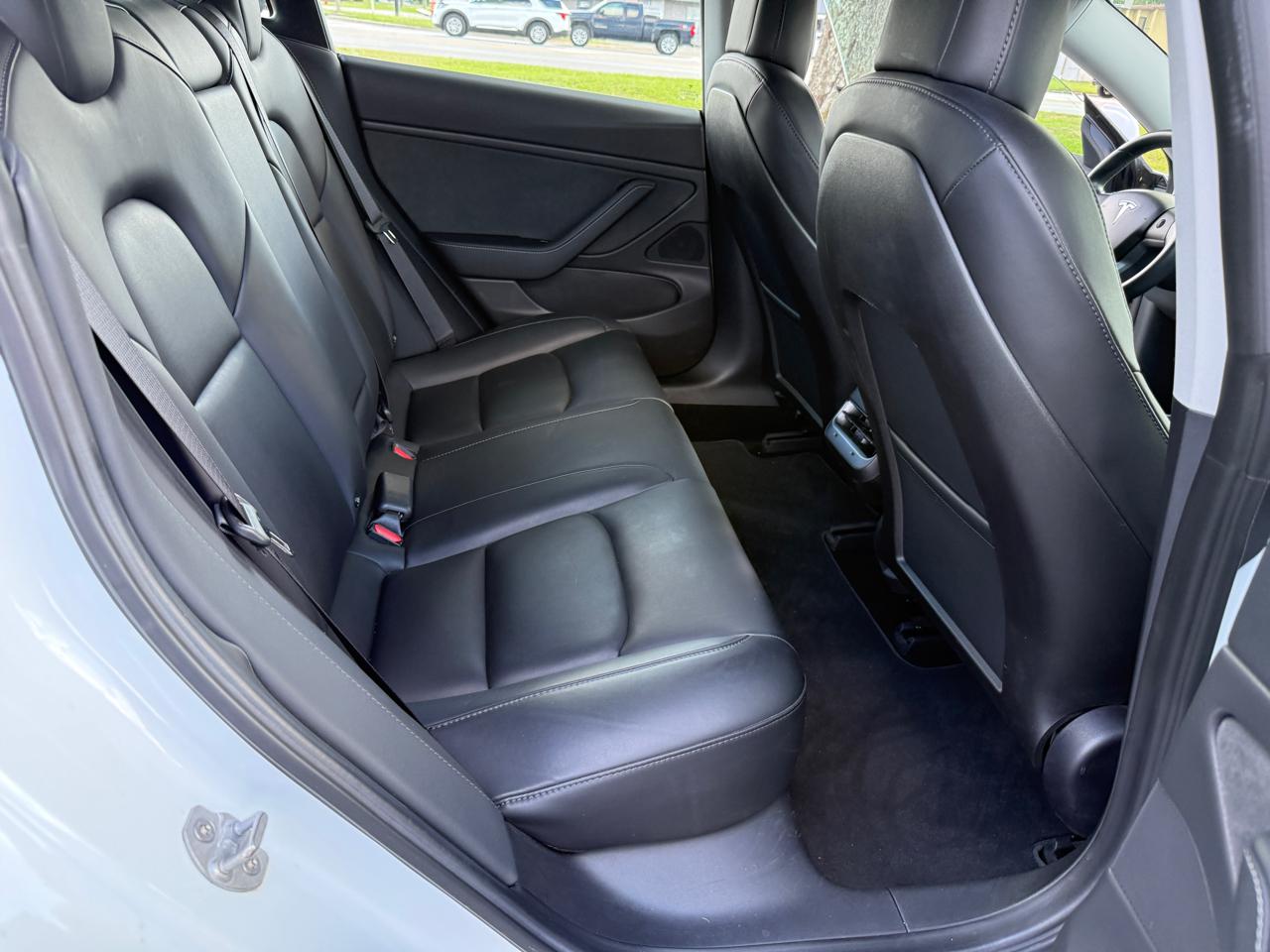 Tesla Model 3 Mid Range 4D Sedan RWD 2018