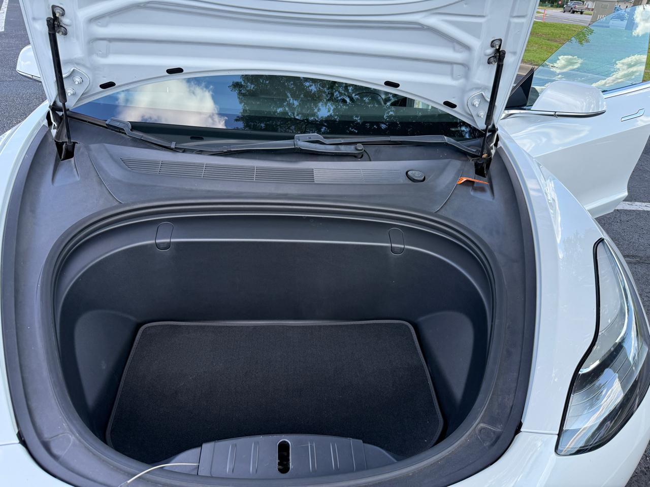 Tesla Model 3 Mid Range 4D Sedan RWD 2018