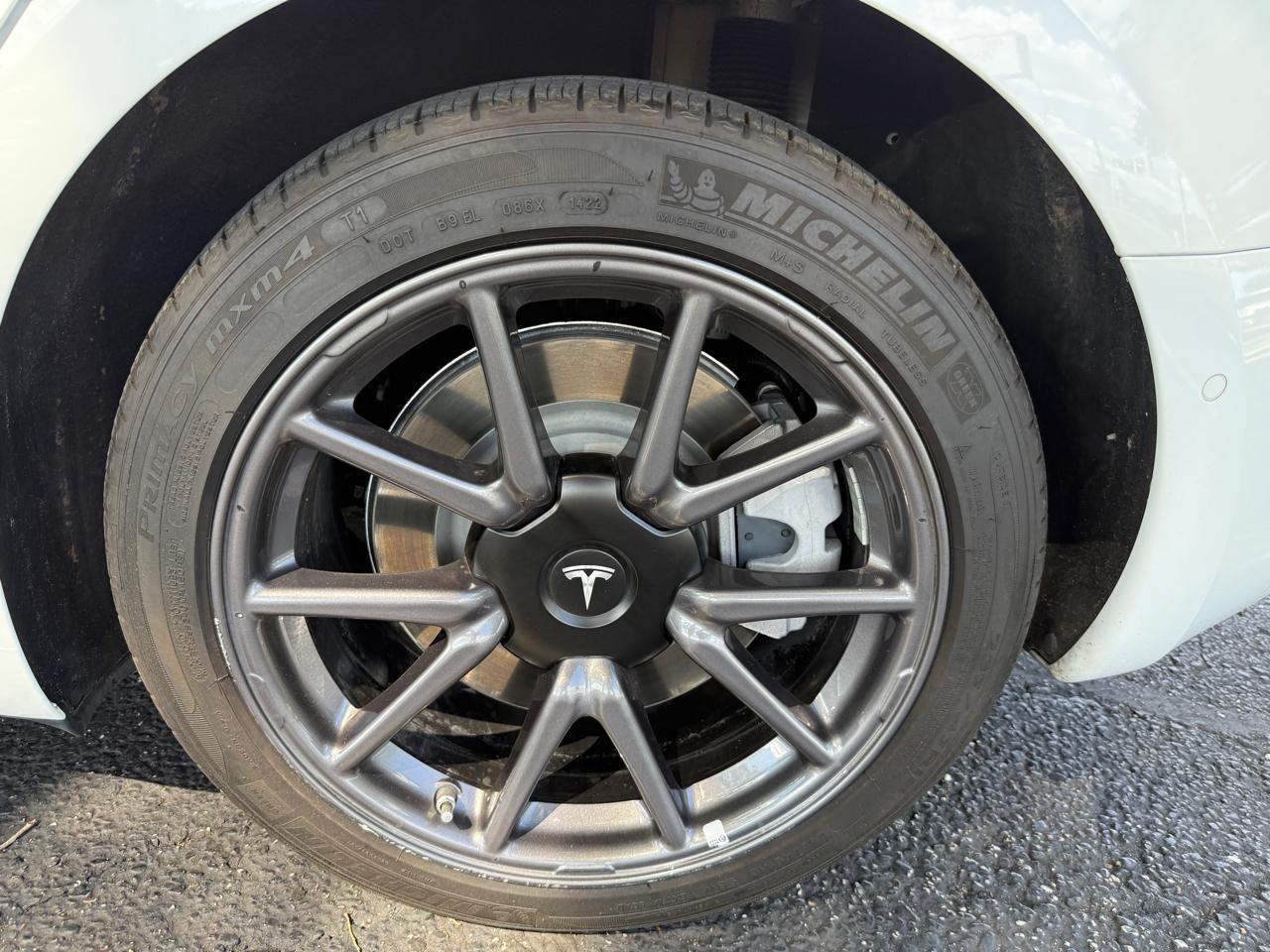 Tesla Model 3 Mid Range 4D Sedan RWD 2018