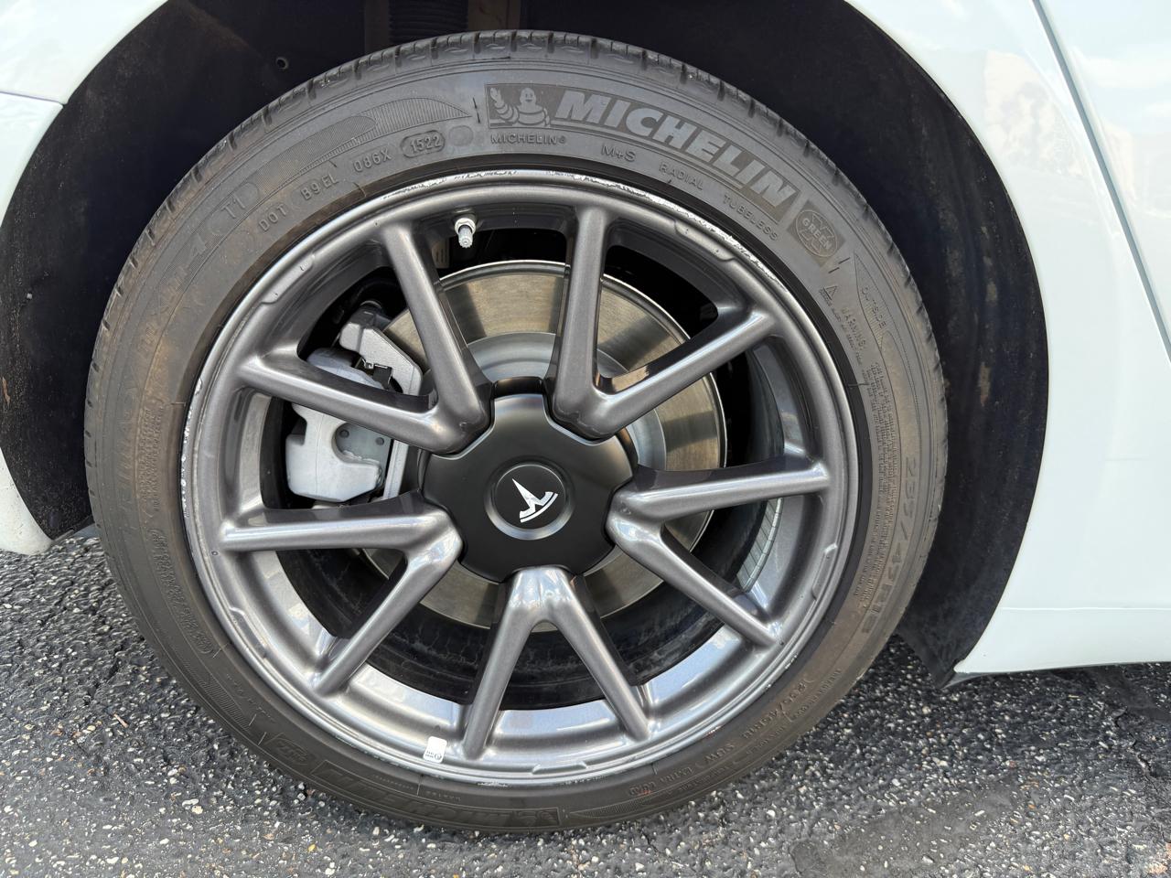 Tesla Model 3 Mid Range 4D Sedan RWD 2018