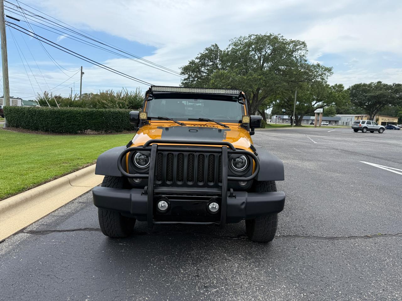 Jeep Wrangler Unlimited Sahara 4WD 2014