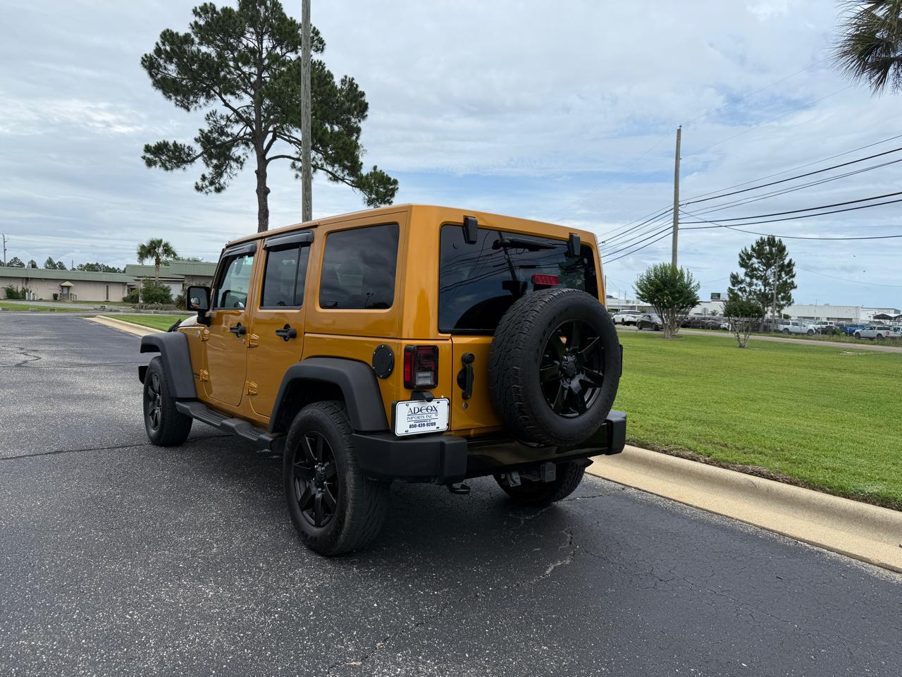 Jeep Wrangler Unlimited Sahara 4WD 2014