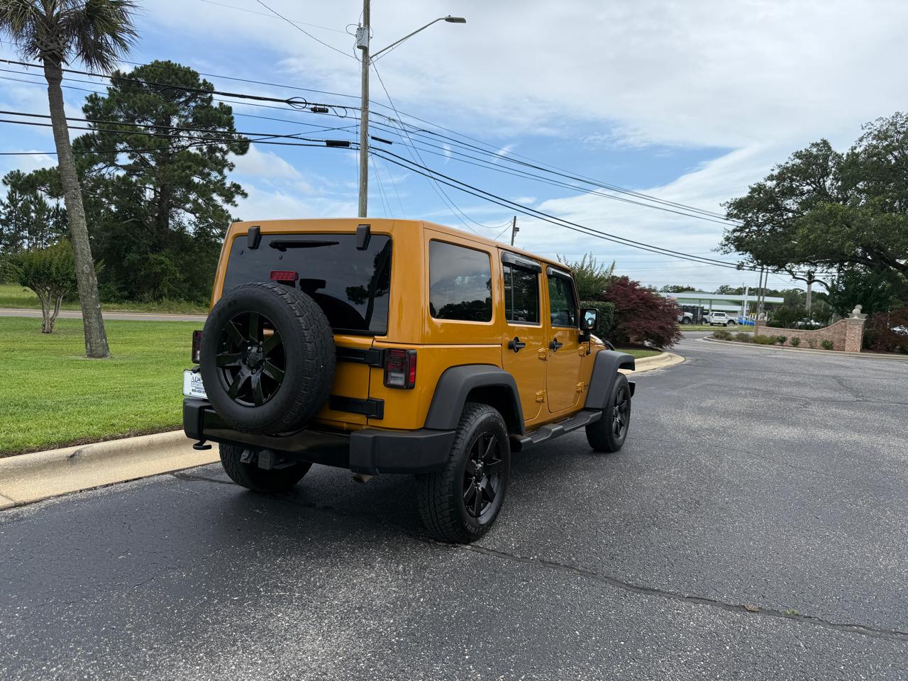 Jeep Wrangler Unlimited Sahara 4WD 2014
