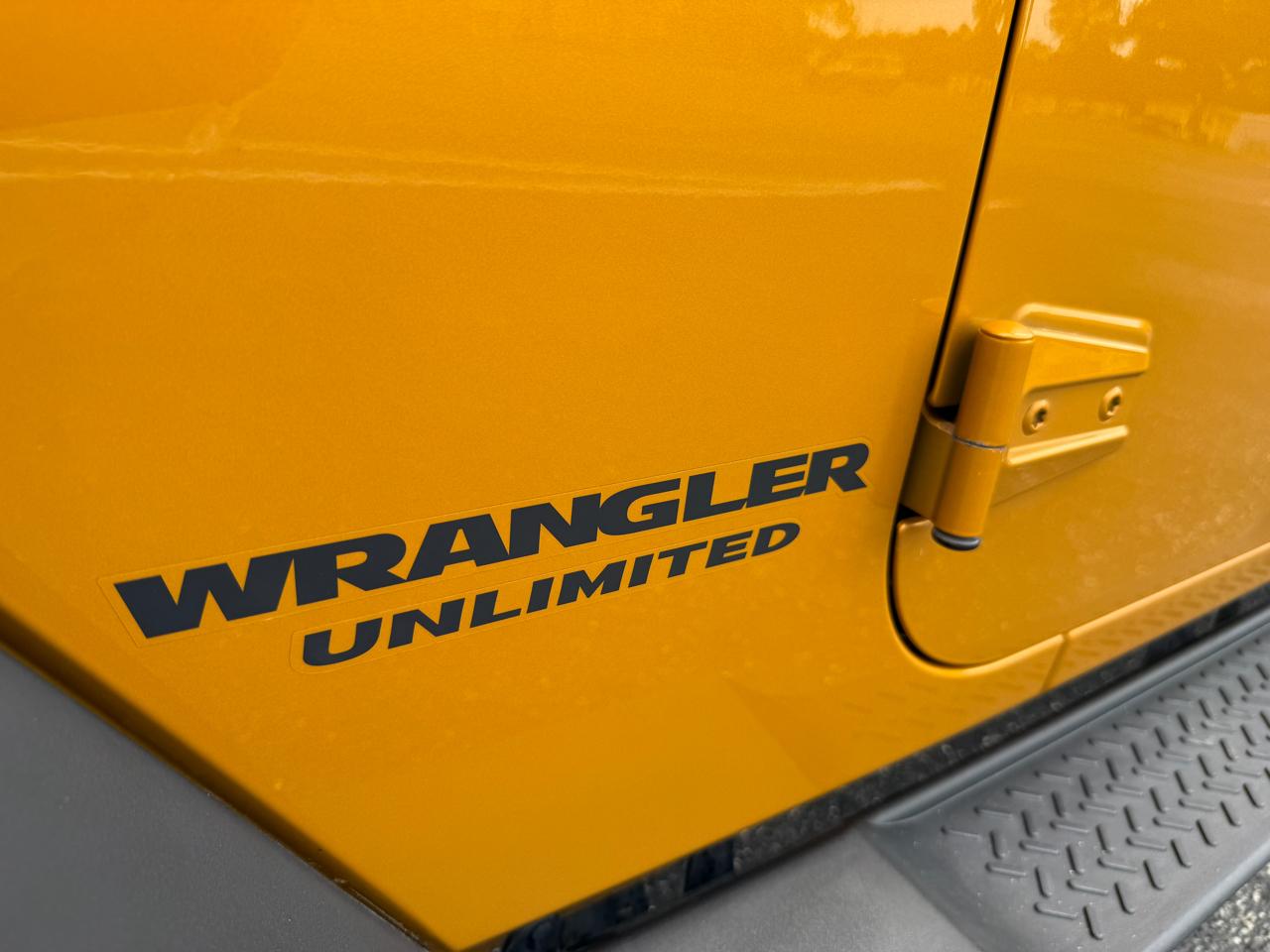 Jeep Wrangler Unlimited Sahara 4WD 2014