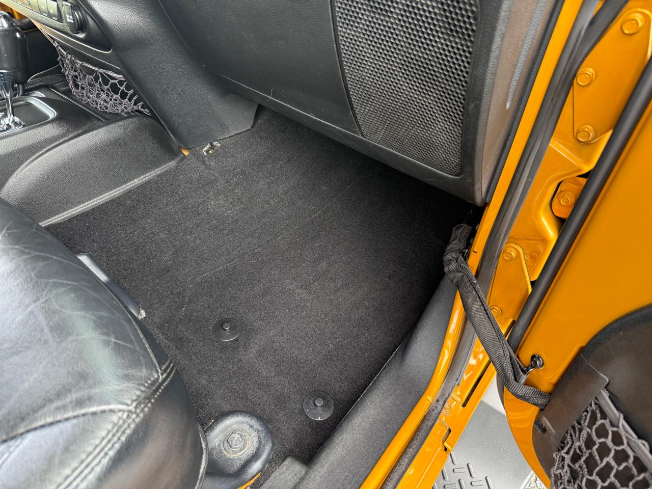 Jeep Wrangler Unlimited Sahara 4WD 2014