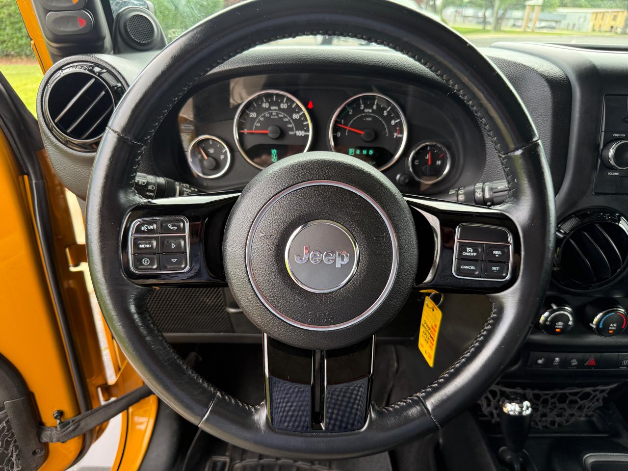 Jeep Wrangler Unlimited Sahara 4WD 2014