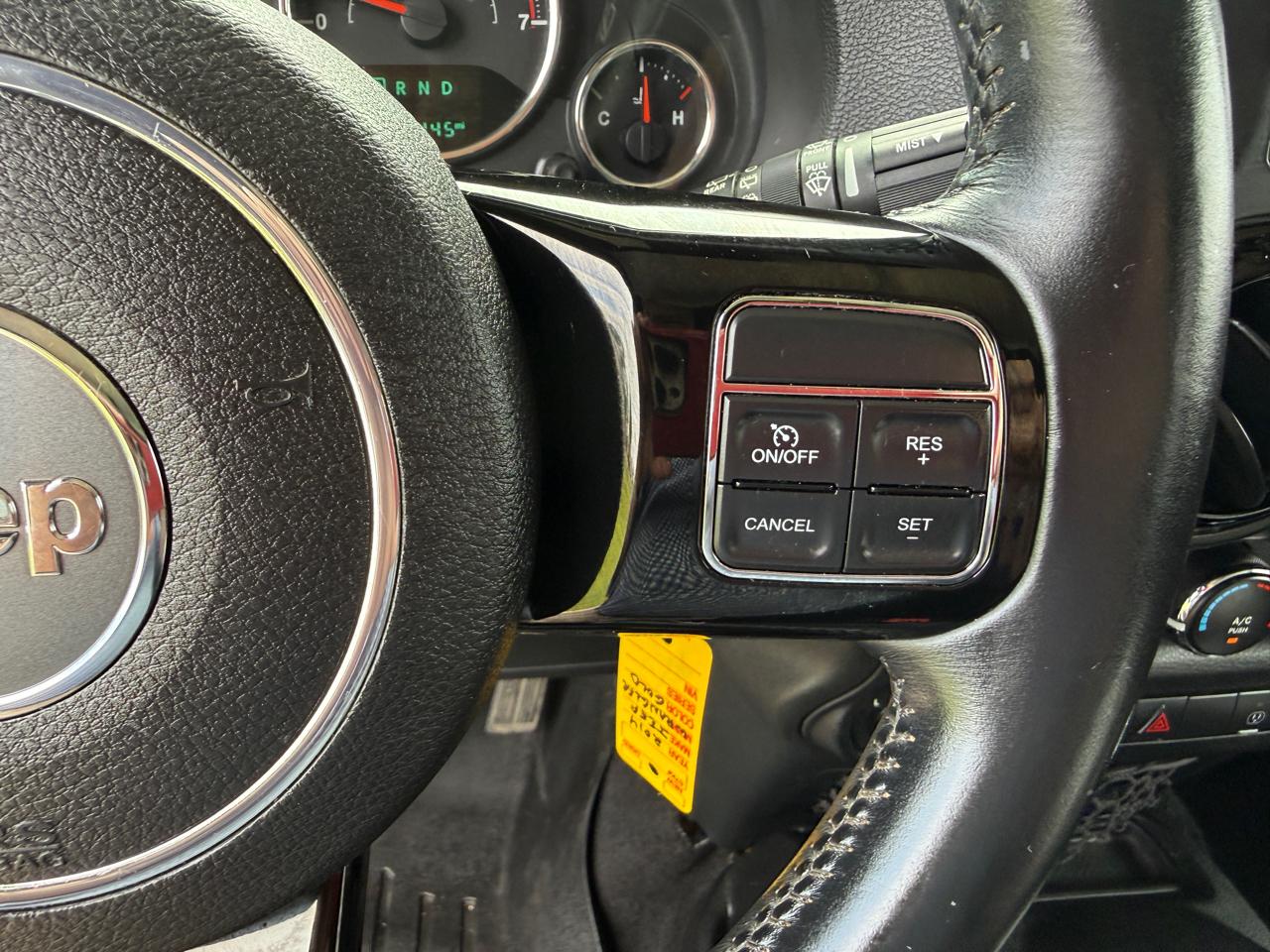 Jeep Wrangler Unlimited Sahara 4WD 2014