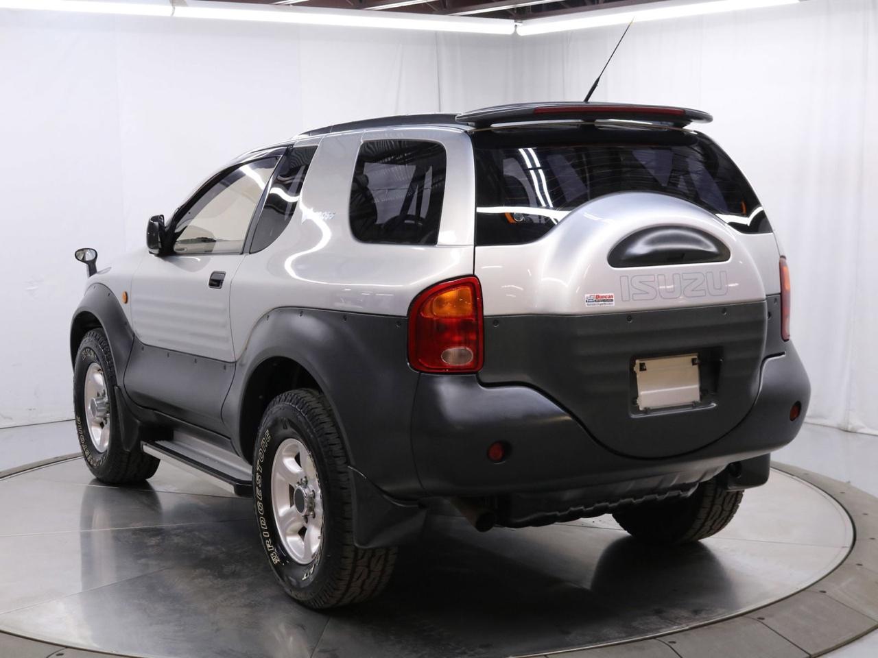 Isuzu VehiCROSS 2dr 4WD 1997