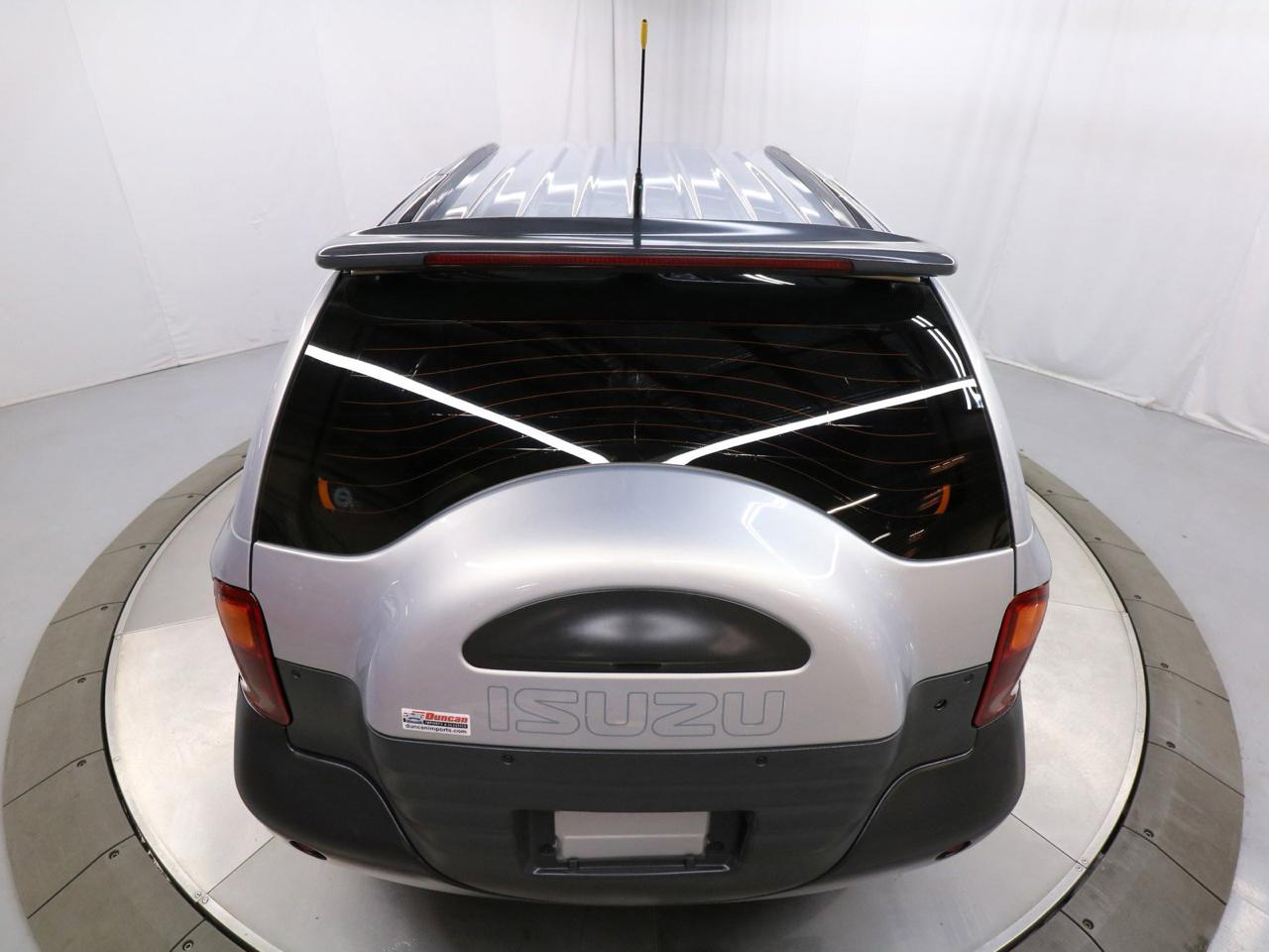 Isuzu VehiCROSS 2dr 4WD 1997