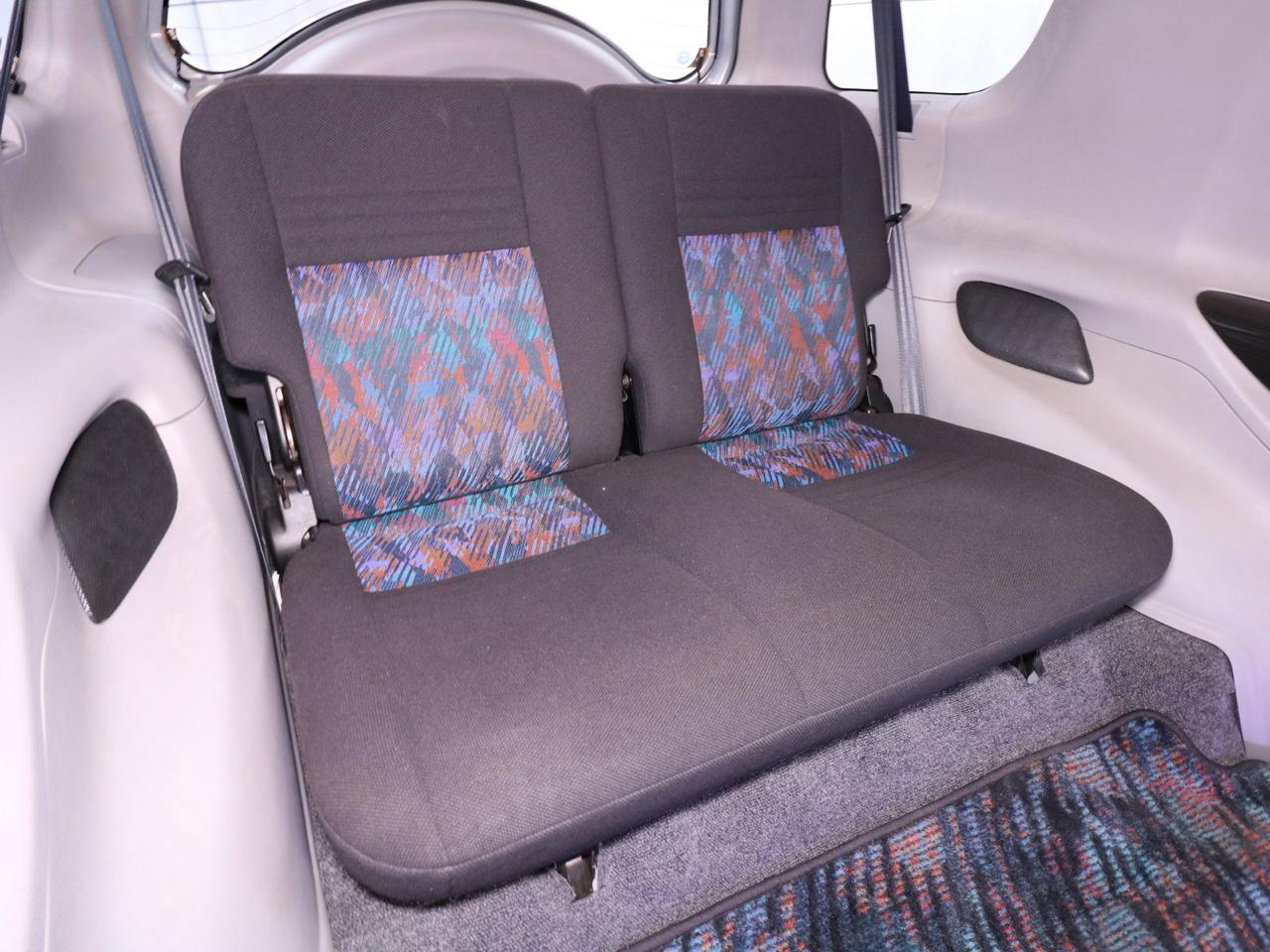Isuzu VehiCROSS 2dr 4WD 1997
