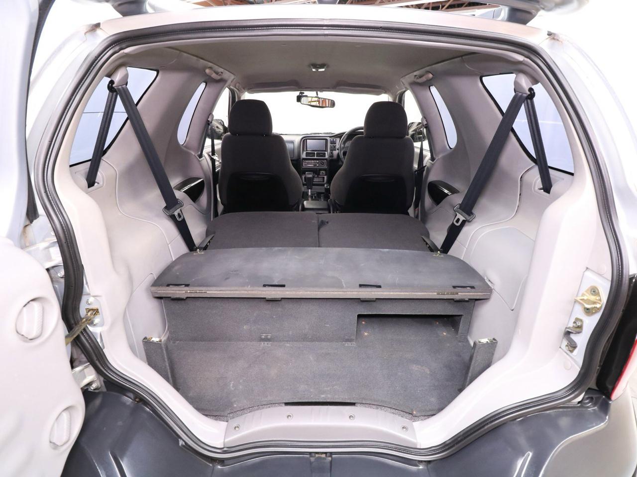 Isuzu VehiCROSS 2dr 4WD 1997
