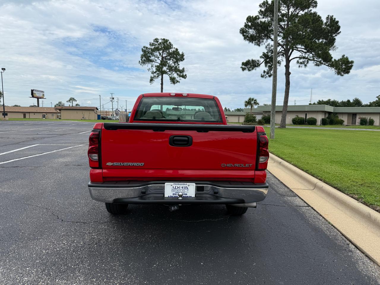 Chevrolet Silverado 1500 LS Ext. Cab Short Bed 2WD 2004