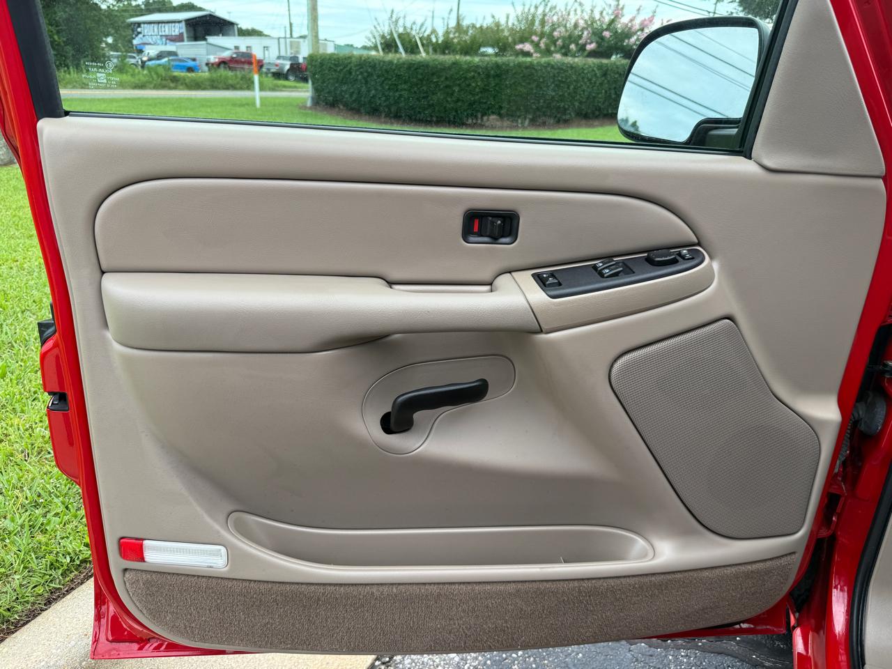 Chevrolet Silverado 1500 LS Ext. Cab Short Bed 2WD 2004