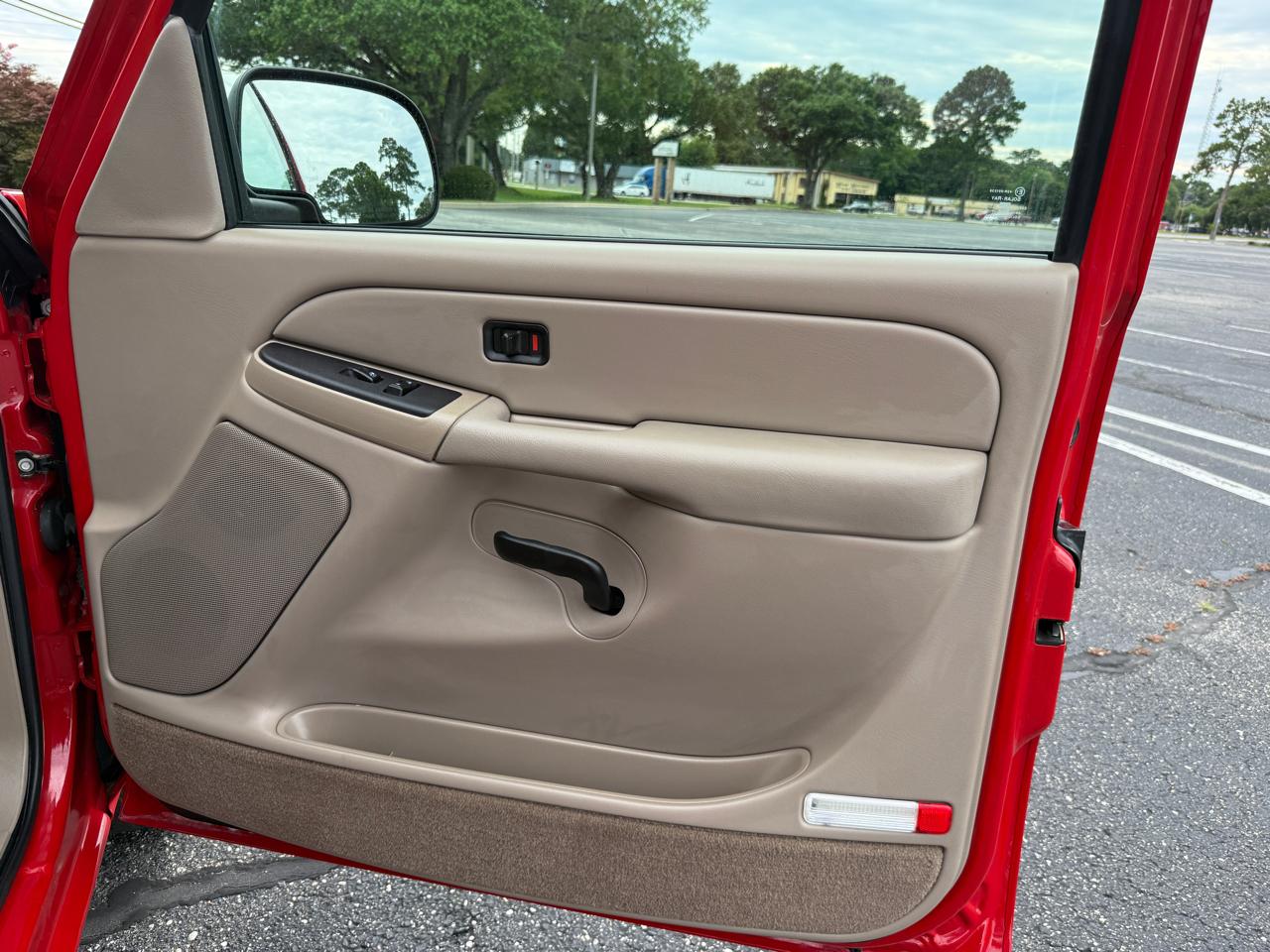 Chevrolet Silverado 1500 LS Ext. Cab Short Bed 2WD 2004