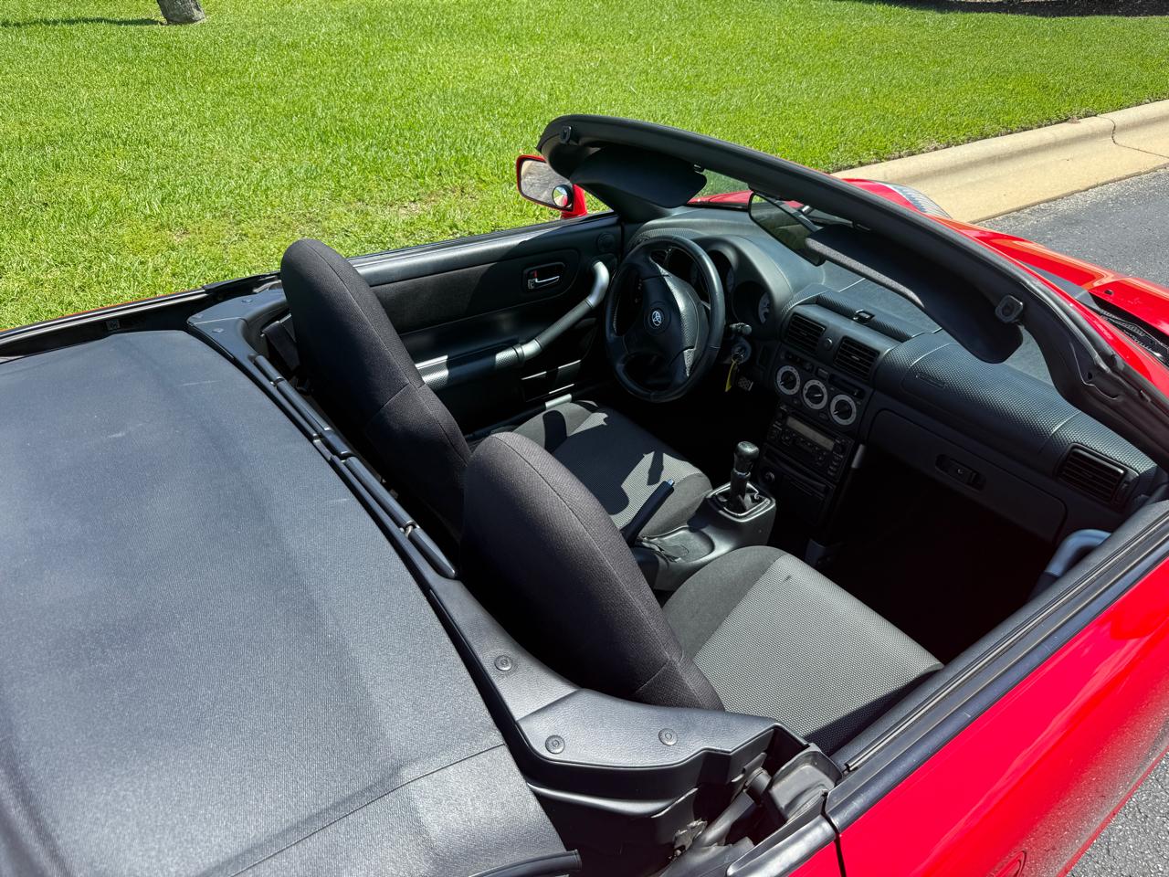 Toyota MR2 Spyder Convertible 2002