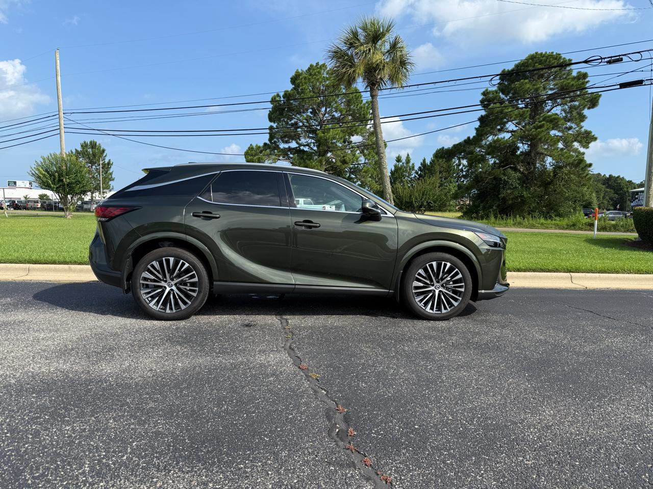 Lexus RX  2025