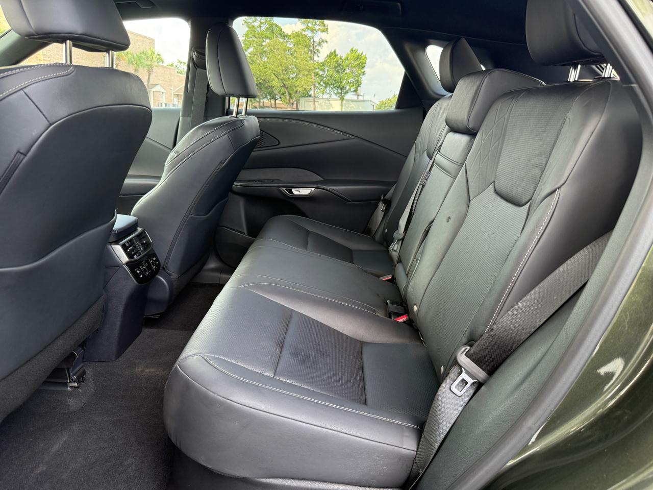 Lexus RX  2025
