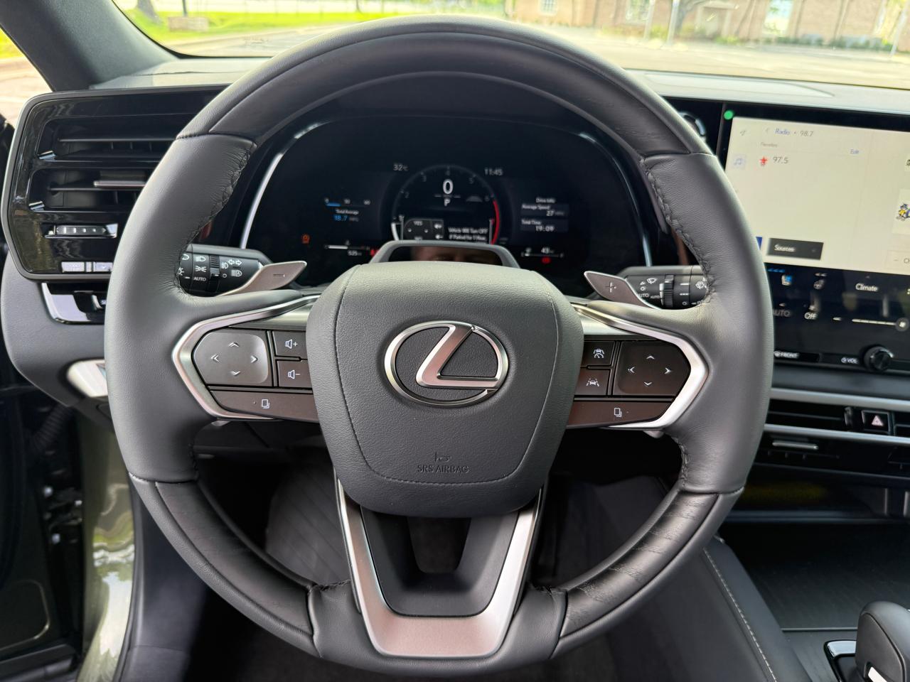 Lexus RX  2025