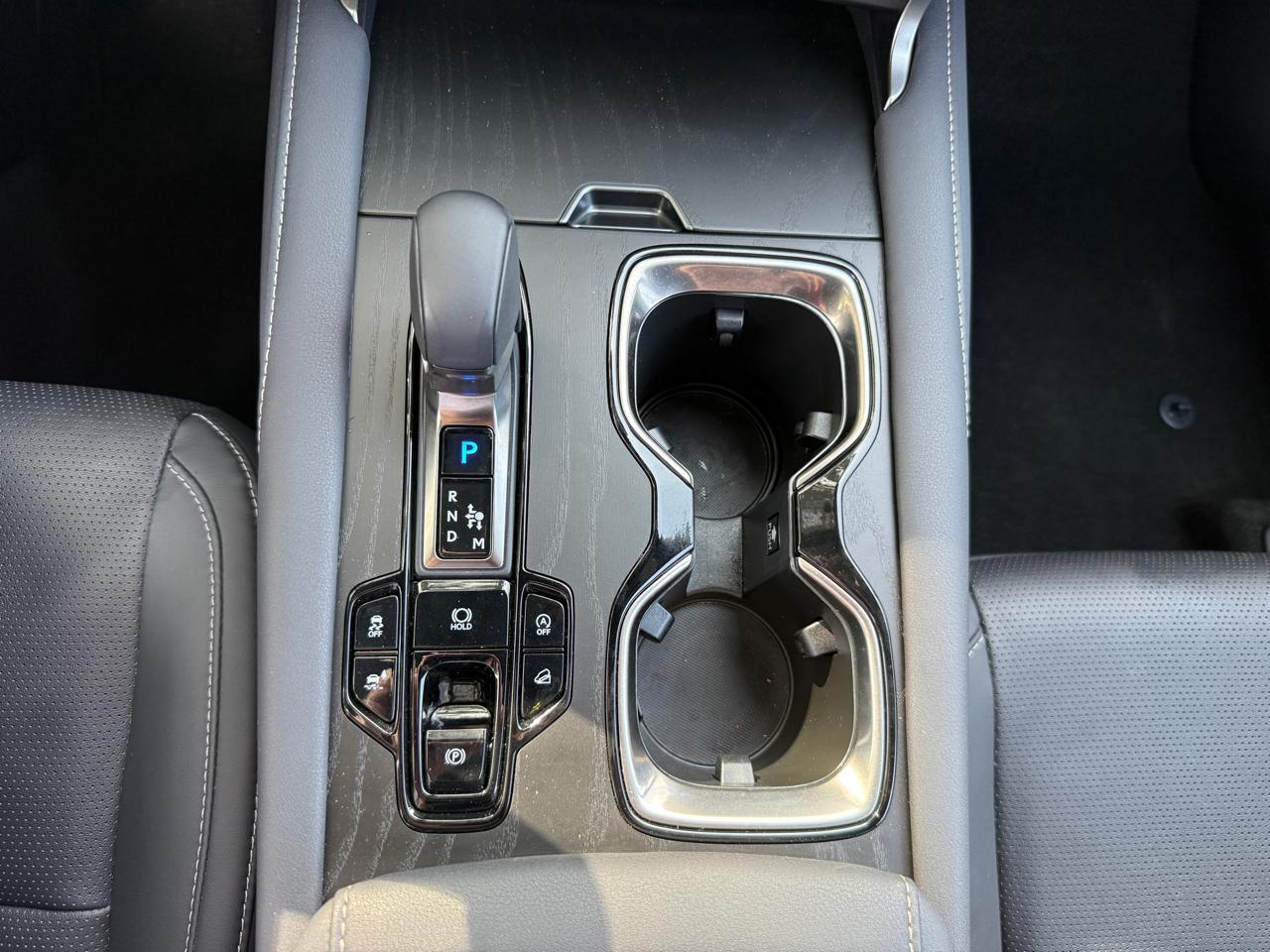Lexus RX  2025