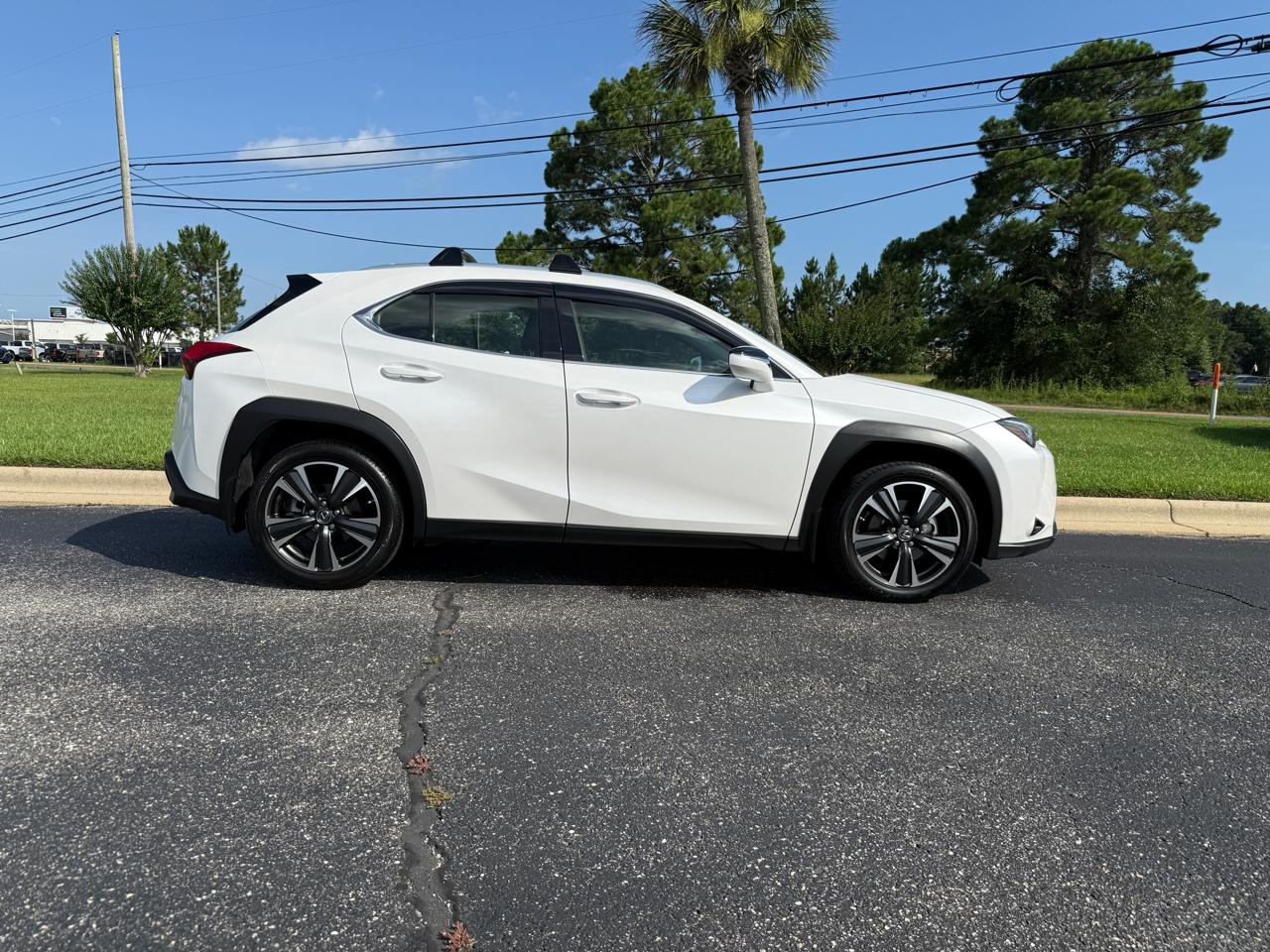 Lexus UX 200 Base 2021