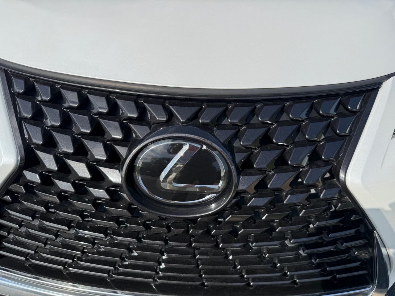 Lexus UX 200 Base 2021