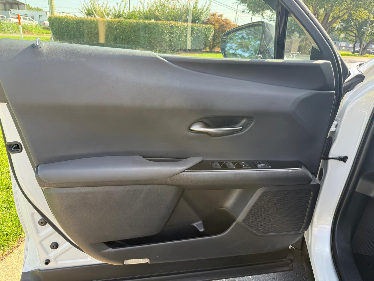 Lexus UX 200 Base 2021