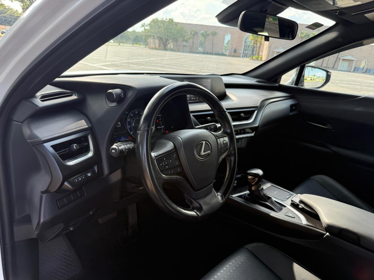 Lexus UX 200 Base 2021