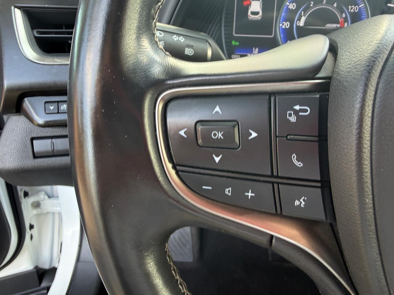 Lexus UX 200 Base 2021