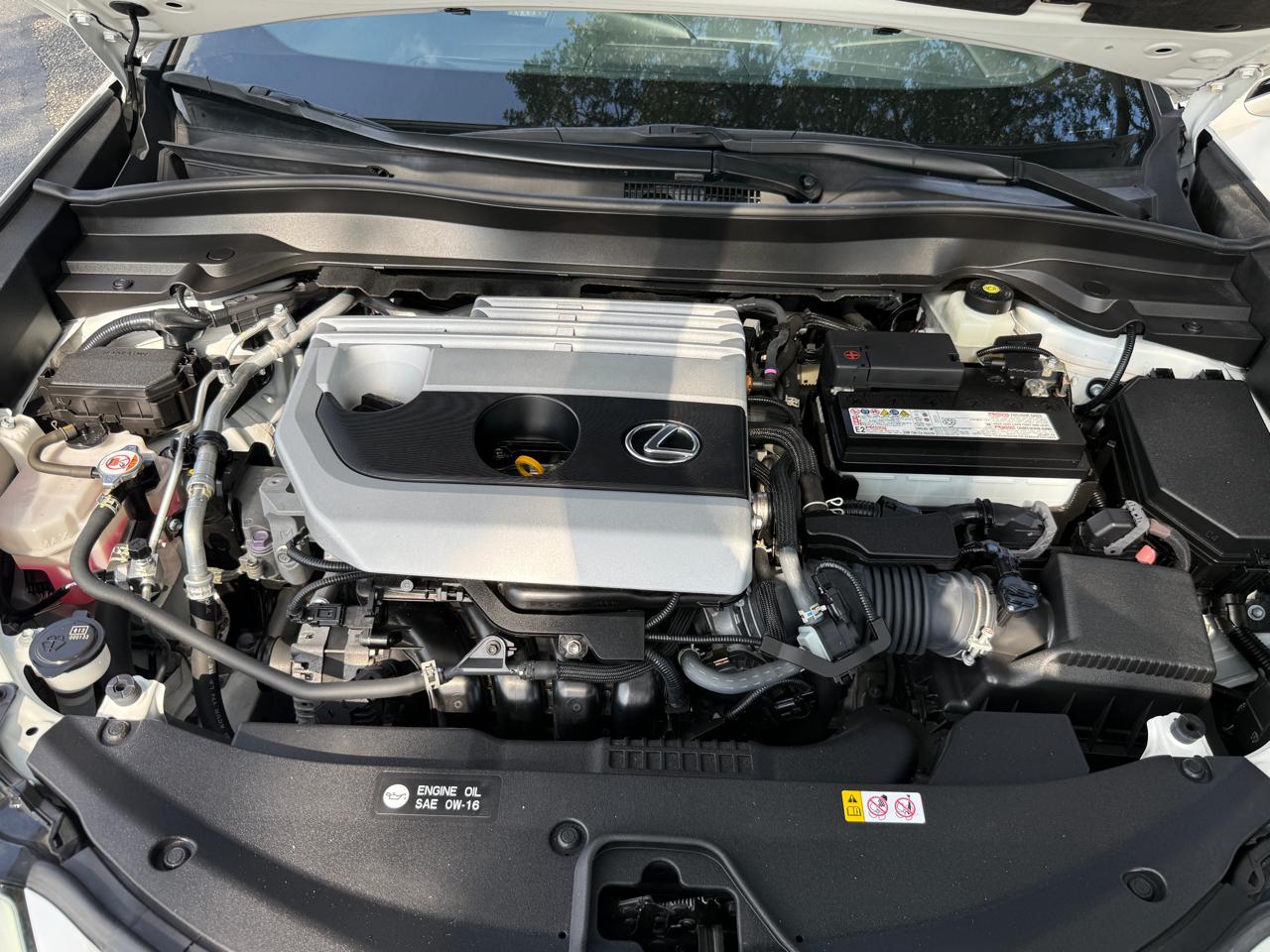 Lexus UX 200 Base 2021