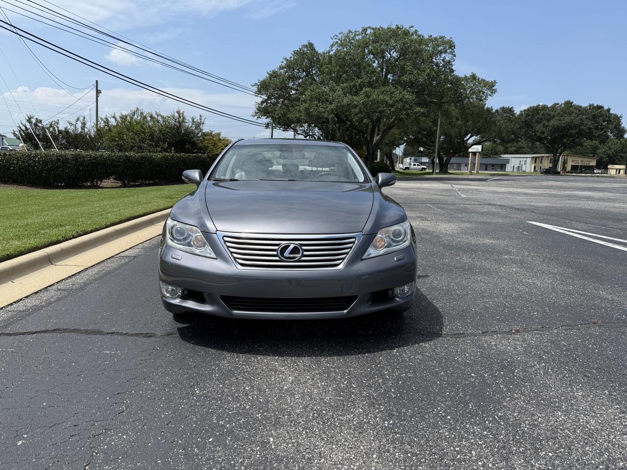 Lexus LS 460 Luxury Sedan 2012