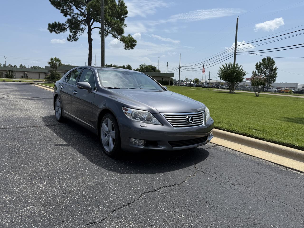Lexus LS 460 Luxury Sedan 2012