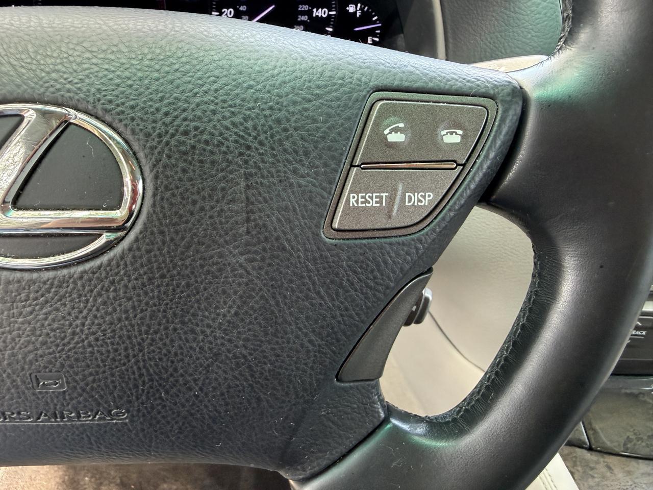 Lexus LS 460 Luxury Sedan 2012