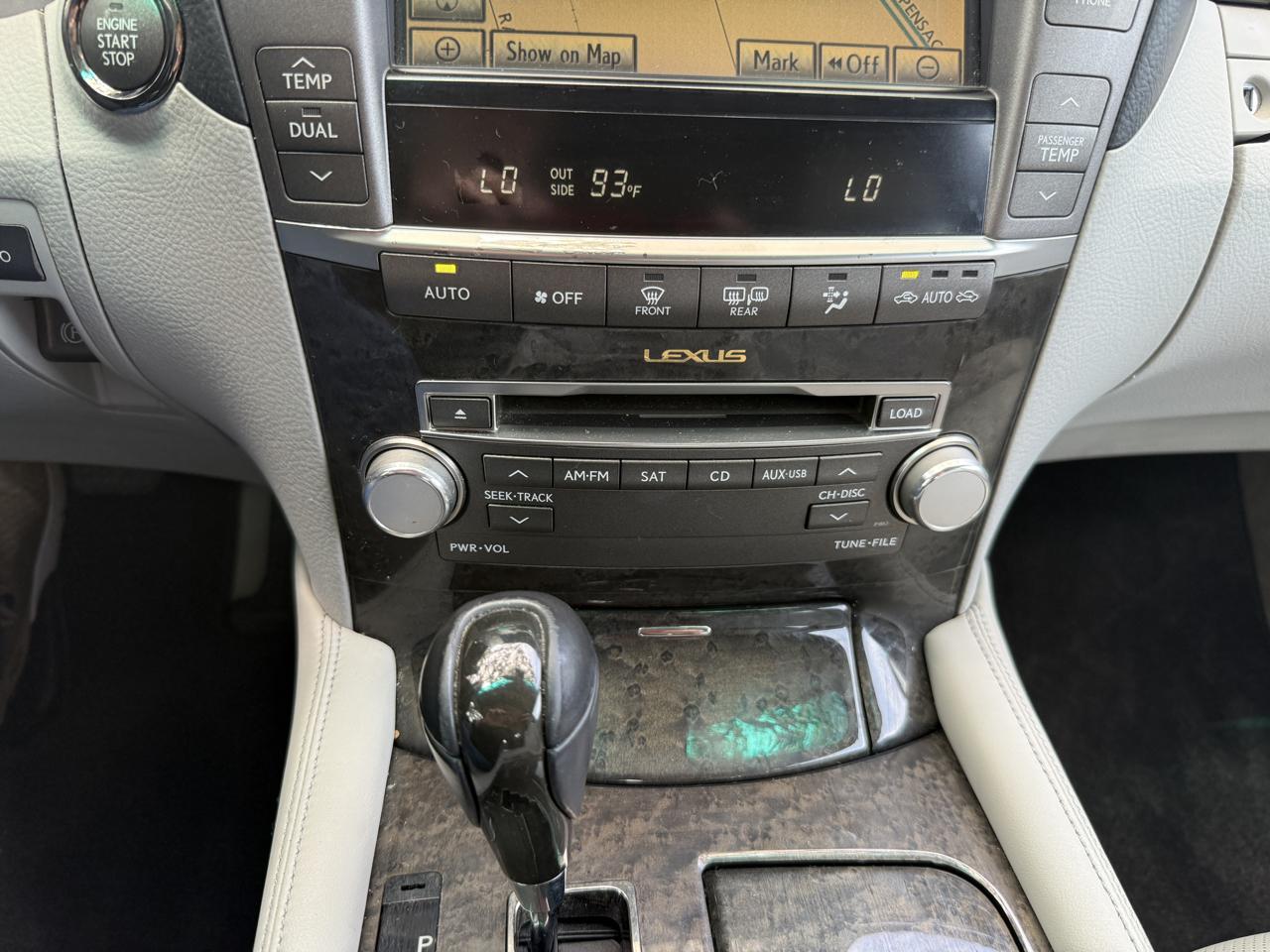 Lexus LS 460 Luxury Sedan 2012