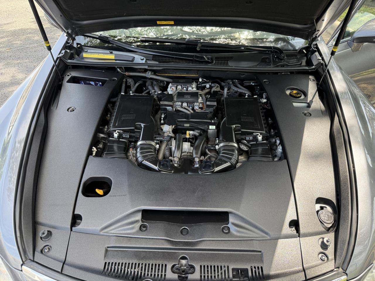 Lexus LS 460 Luxury Sedan 2012