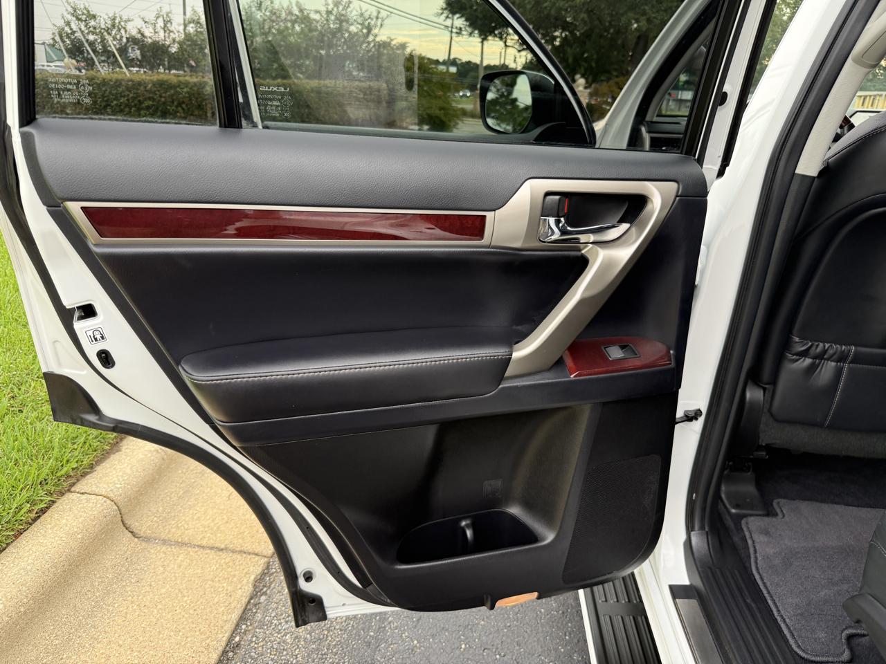 Lexus GX 460 Base 2019