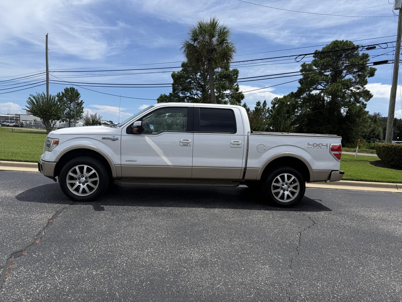Ford F-150 4WD SuperCrew 145" King Ranch 2014