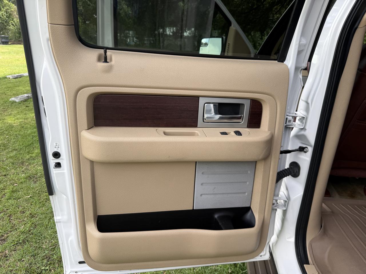Ford F-150 4WD SuperCrew 145" King Ranch 2014