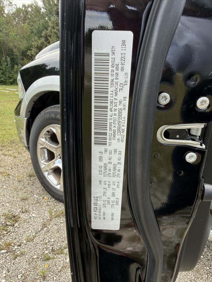 RAM 1500 Laramie Crew Cab SWB 2WD 2015