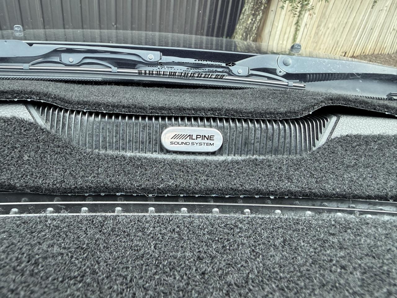 RAM 1500 Laramie Crew Cab SWB 2WD 2015